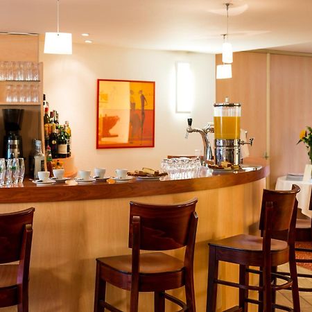 Brit Hotel Rennes Cesson Bagian luar foto