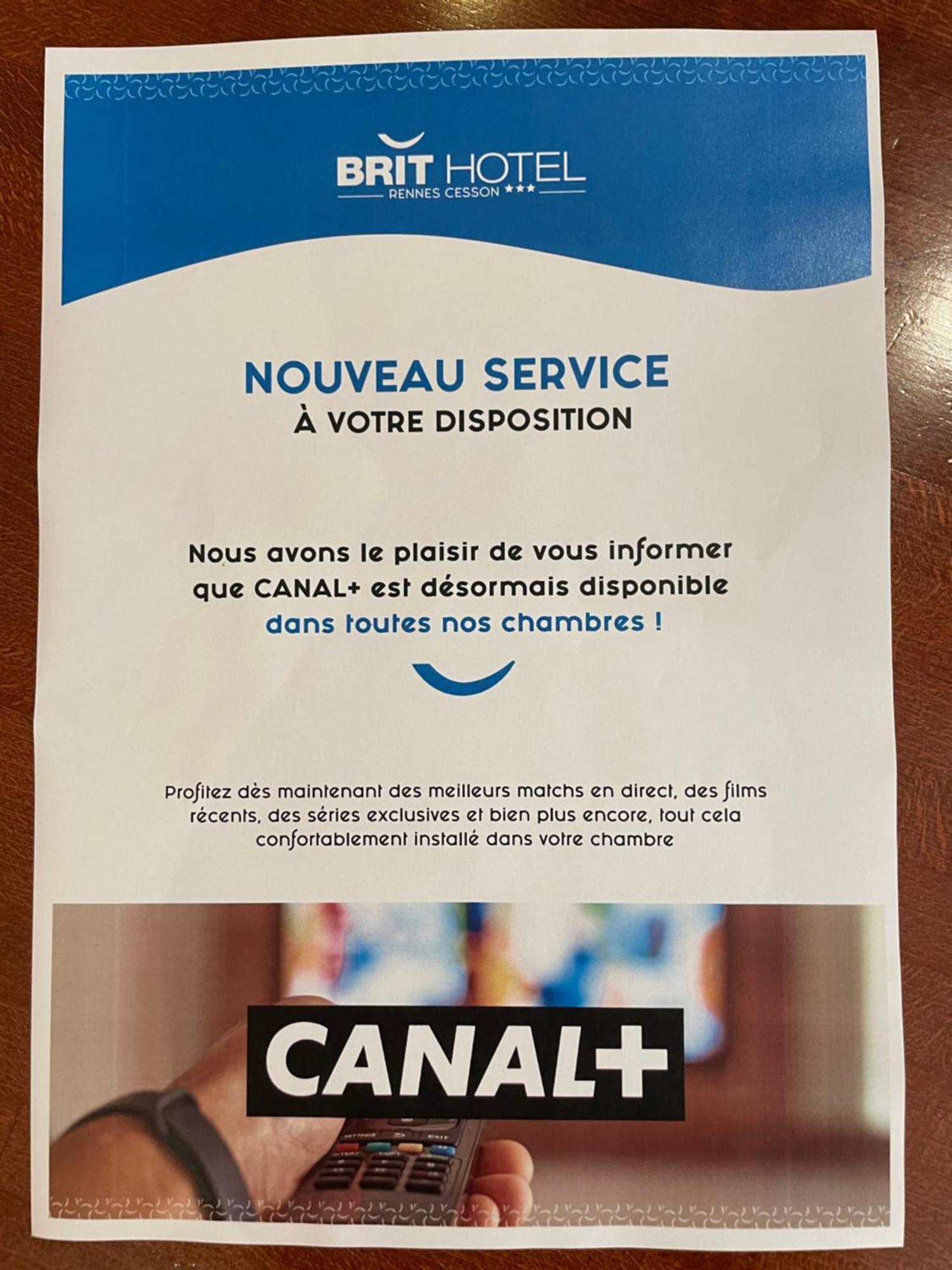 Brit Hotel Rennes Cesson Bagian luar foto